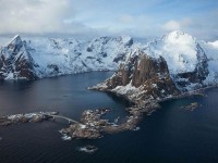 神马电影像做批注：把热度挤掉信息吗写清，再把导语拆两句（评论也能用）